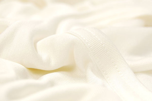 素材 縫製 デザイン ディティール ユニクロが一番オシャレなの 秋冬洋服で失敗しないために 最も早くオシャレになる方法 現役メンズファッションバイヤーが伝える洋服の 知り方 Knower Mag